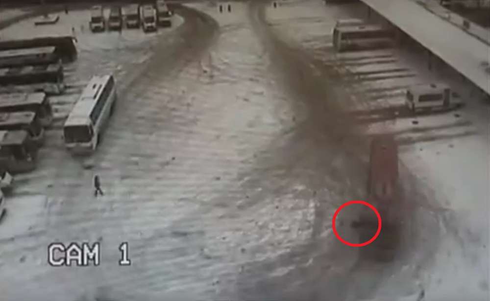 В Челябинске водитель автобуса насмерть сбил пешехода