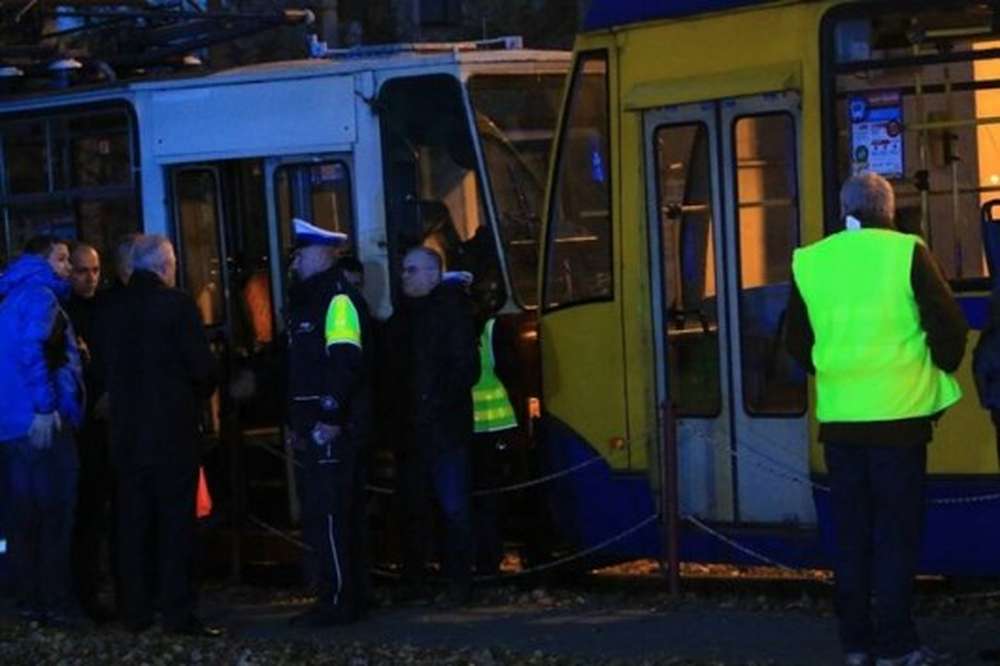 В Польше пострадали 19 человек в результате столкновения трех трамваев