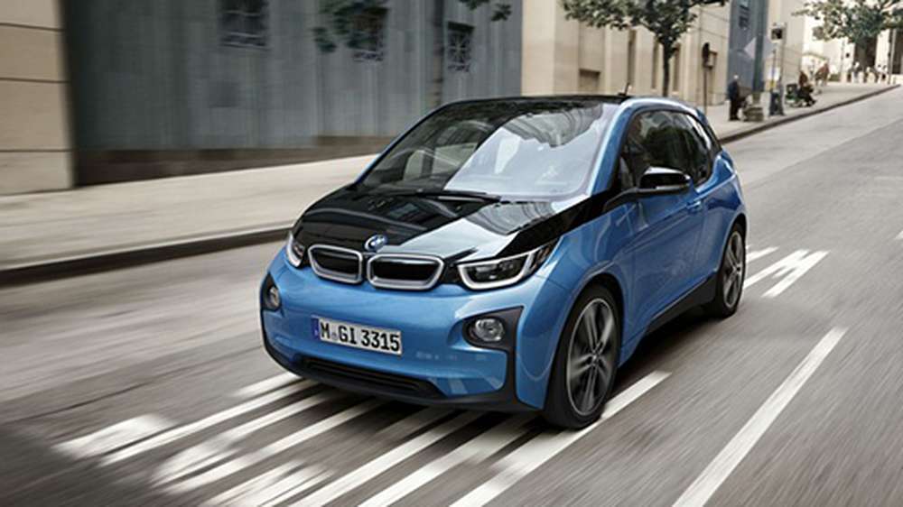 BMW продала более 100 тысяч i-автомобилей по всему миру