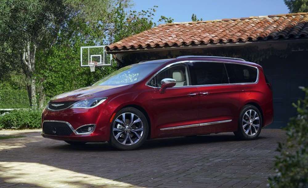 Производство минивэнов Chrysler Pacifica может быть приостановлено