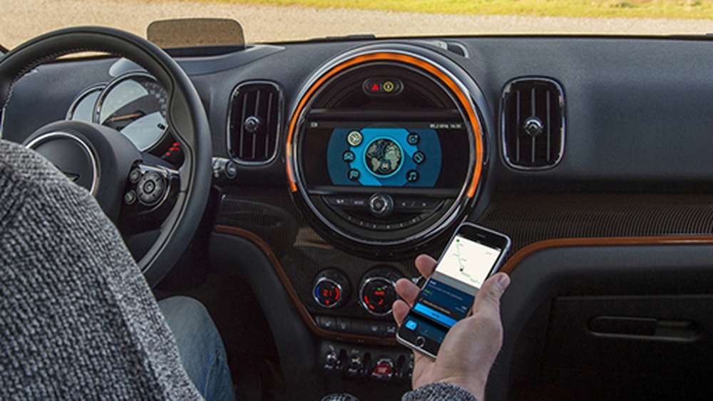 Владельцы автомобилей MINI обзавелись персональным ассистентом