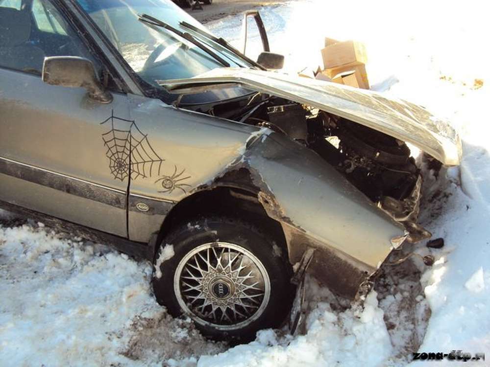 В Москве за сутки произошло около 900 аварий на дорогах