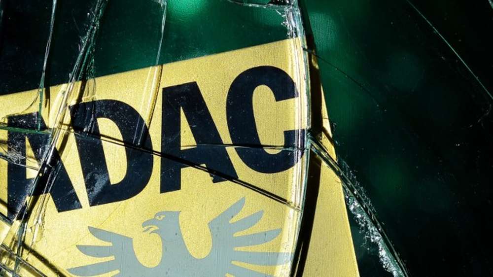 BMW, Porsche, Volkswagen и Mercedes вернули награды ADAC