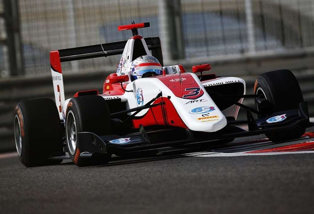 Александр Албон взял поул в квалификации GP3 на Яс-Марине