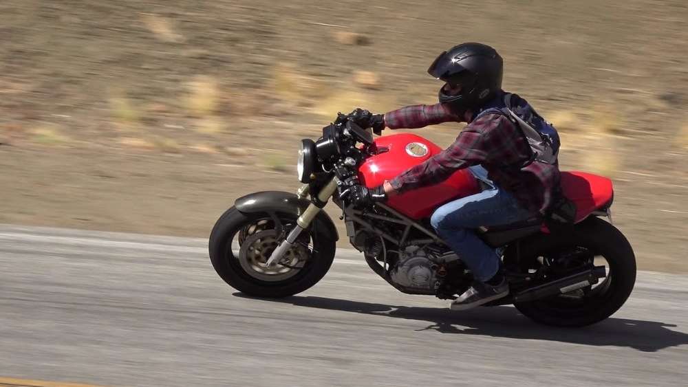 Малхолланд: падение на Ducati Monster