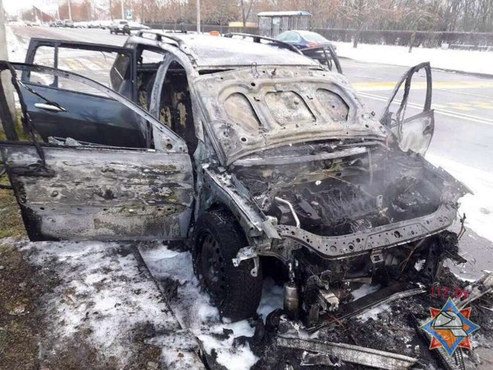 В Минске в движении загорелся Renault Megane