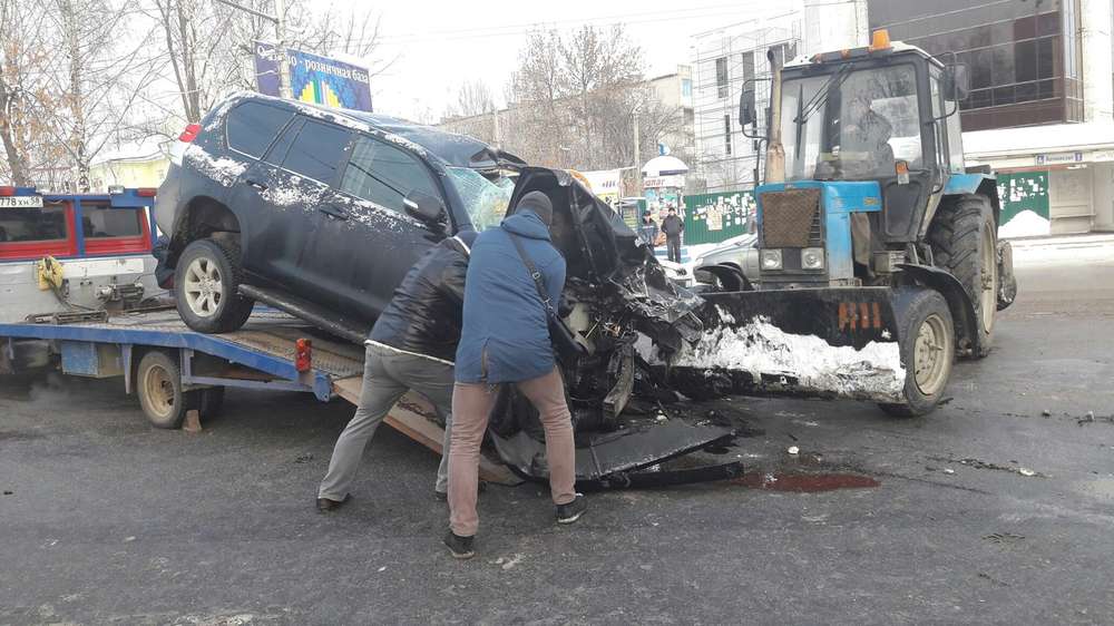 В Пензе при столкновении автобуса и легковушки погиб человек