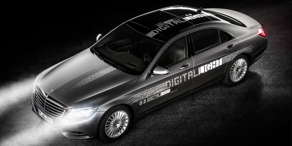 Mercedes-Benz показал новую оптику с миллионом микрозеркал