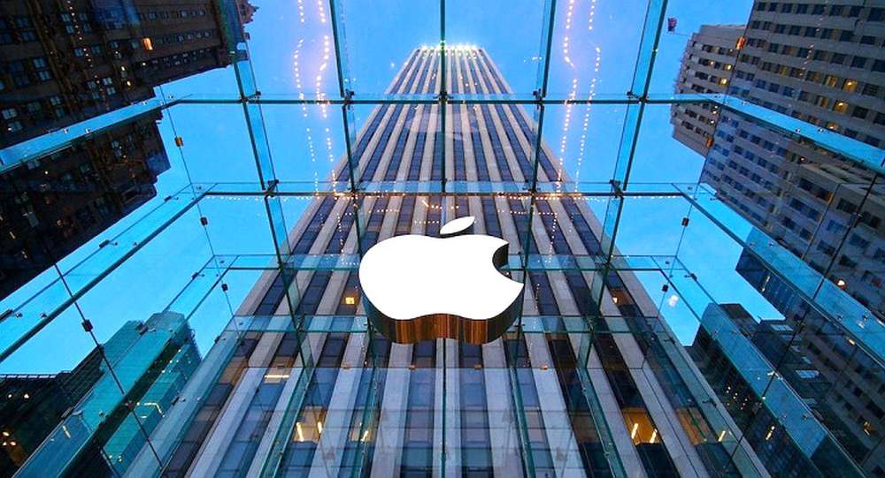 Apple вернулась к разработке робокаров