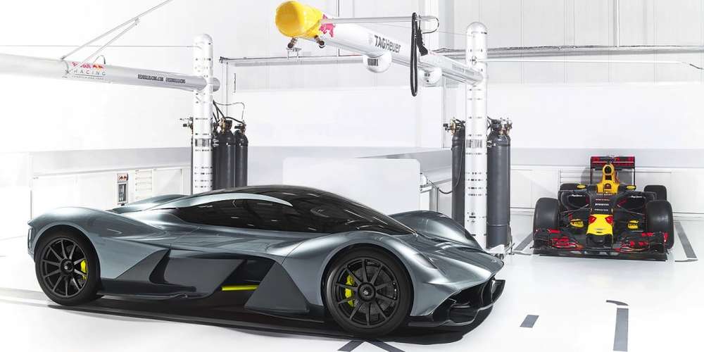 Aston Martin рассказал о гиперкаре AM-RB 001