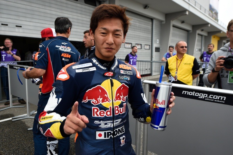 Состав команды Honda Team Asia: Каито Тоба и Накарин Атиратпхувапат