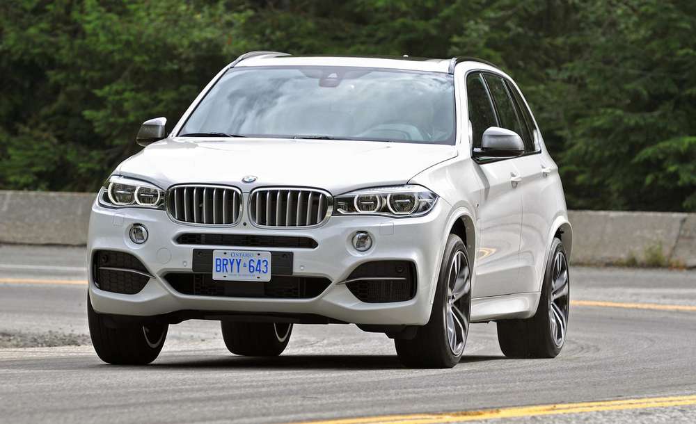 BMW отзывает вседорожники X5 из-за проблем с эйрбэгами