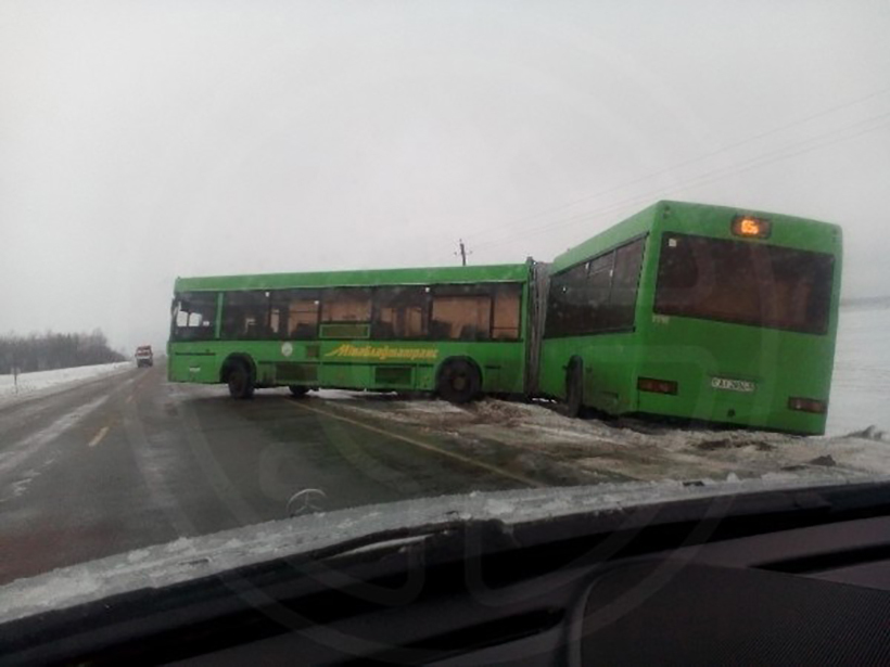 Автобус солигорск старобин. Автобусы Солигорска. Ананчицы Солигорский Солигорск автобус. Солигорск аварии сегодня.