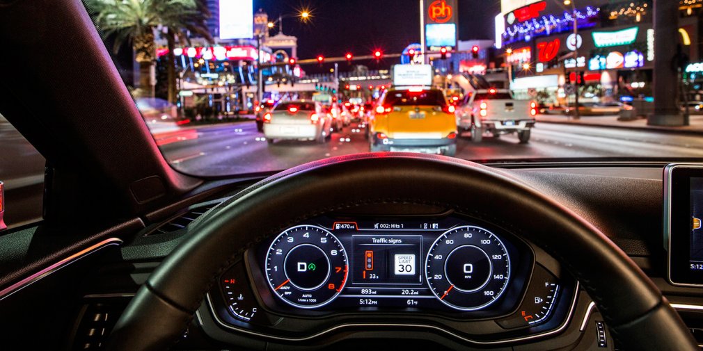 Audi подключила автомобили к сети светофоров