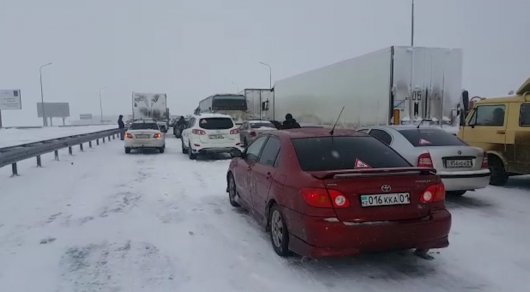 700 машин застряли на трассе Щучинск - Астана