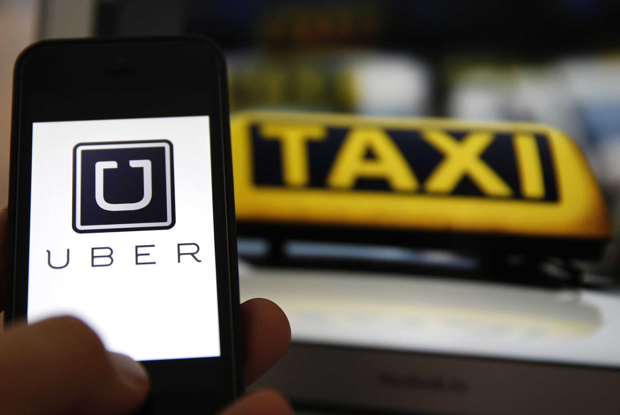 Бывший сотрудник Uber обвинил компанию в слежке за знаменитостями и пользователями