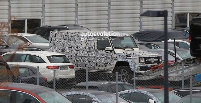 Представлены первые фотографии Mercedes-Maybach G-Class на удлиненной колесной базе