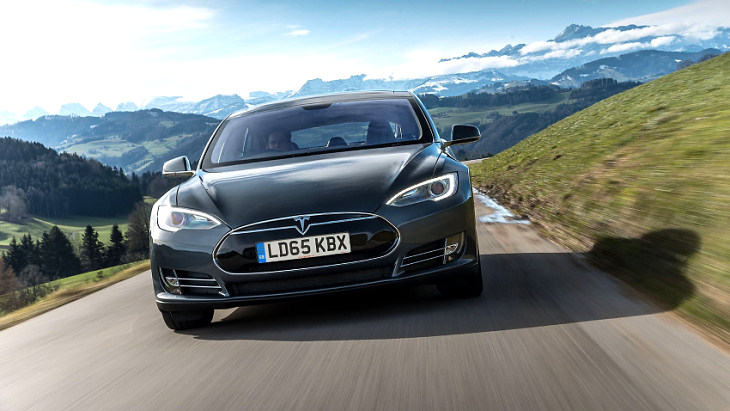Ввозимые в Россию автомобили Tesla получат систему ЭРА-ГЛОНАСС