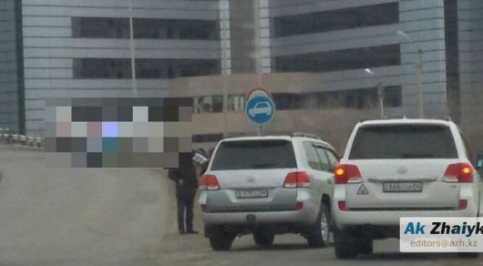 Необычное ДТП произошло на мосту в Атырау