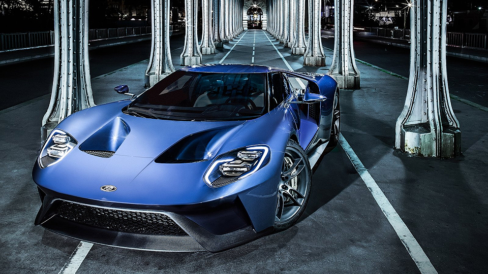 Ford рассказал об адаптивной приборной панели суперкара GT
