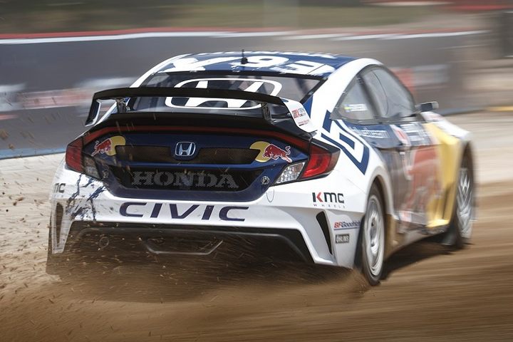 Дженсон Баттон протестировал Honda Civic Coupe