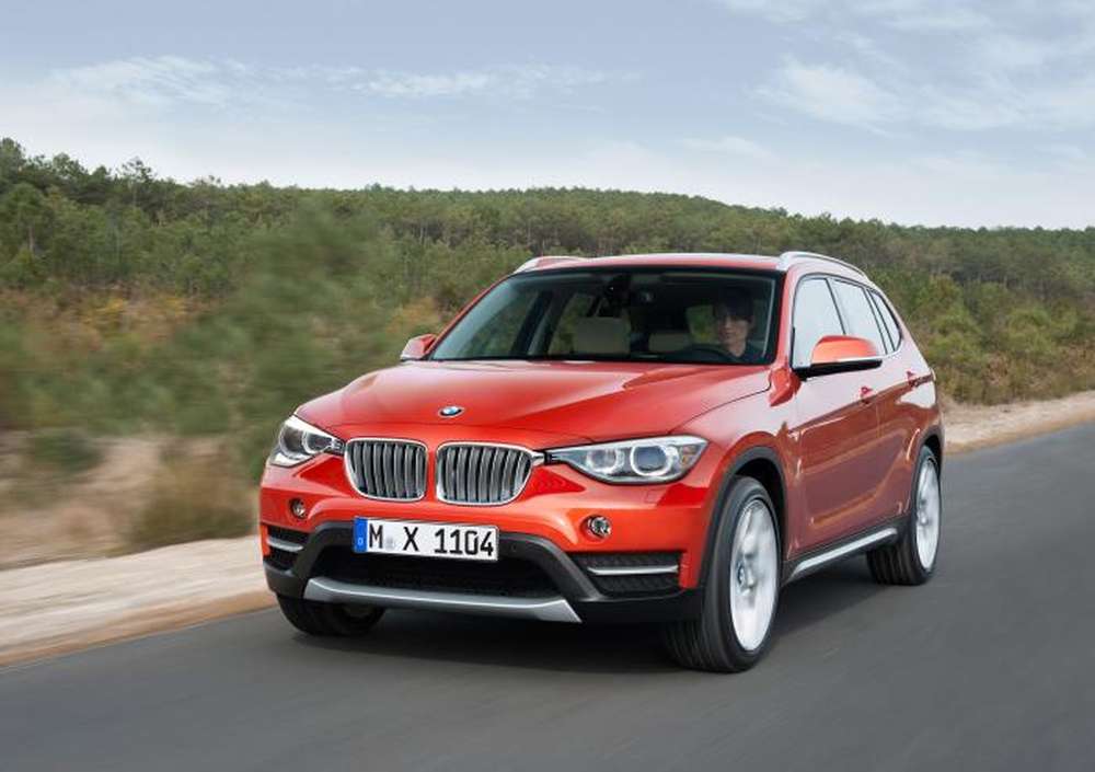 Новый BMW X1 проехался на камеру