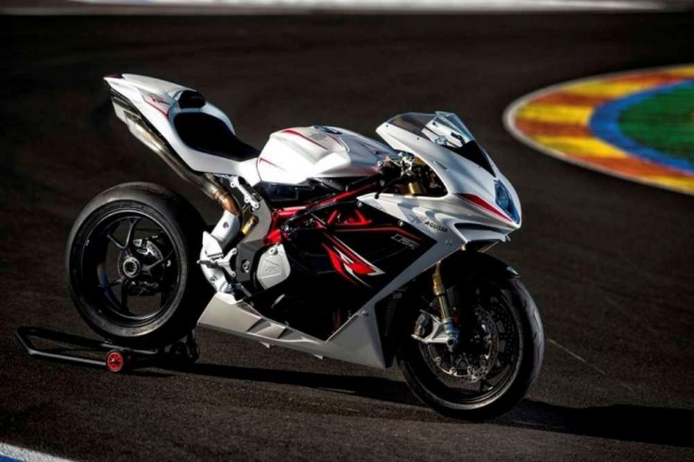 MV Agusta официально представили супербайк MV Agusta F4RR