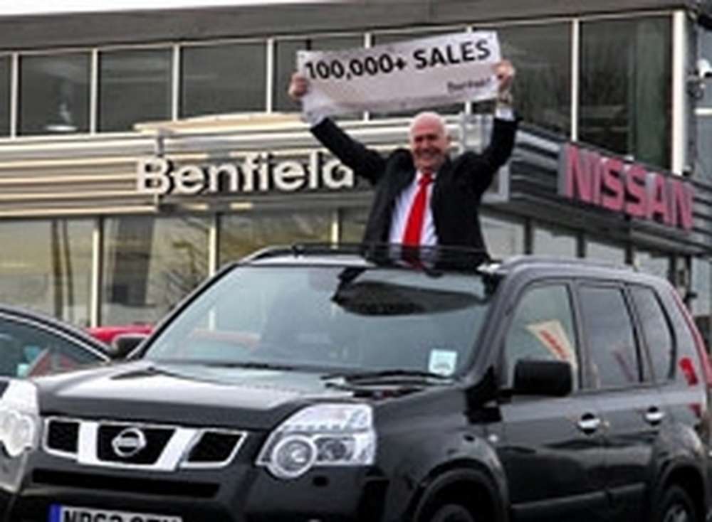 Продавец Nissan реализовал 100 000 автомобилей