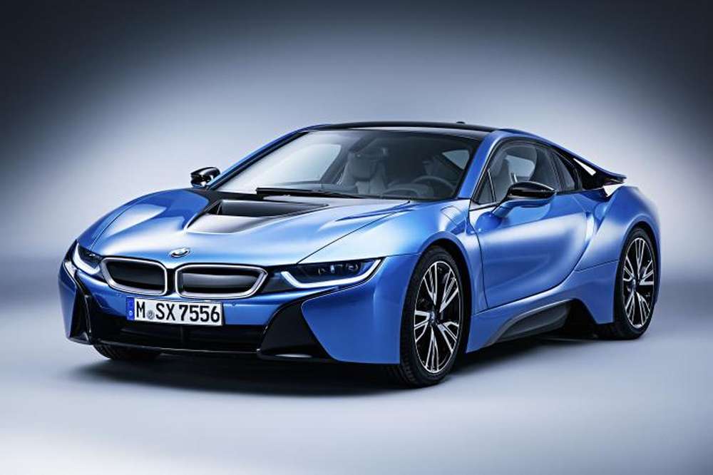 Долгожданные обновления BMW i8