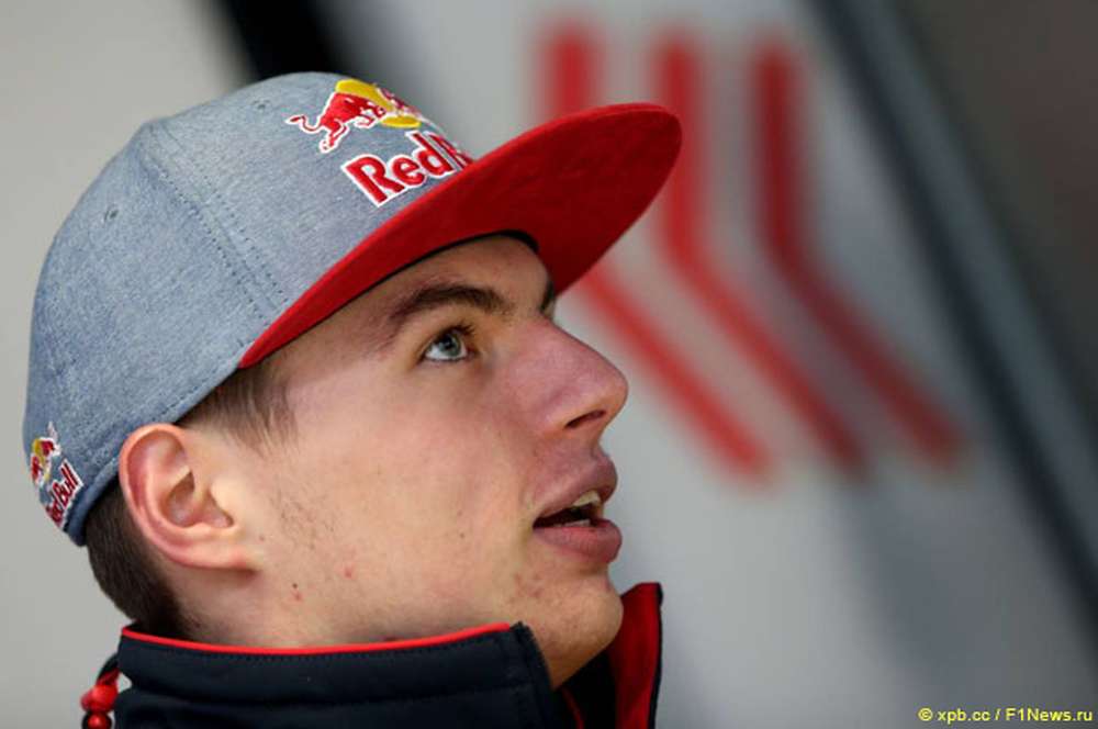 Ферстаппен пройдет подгонку сиденья в Red Bull Racing