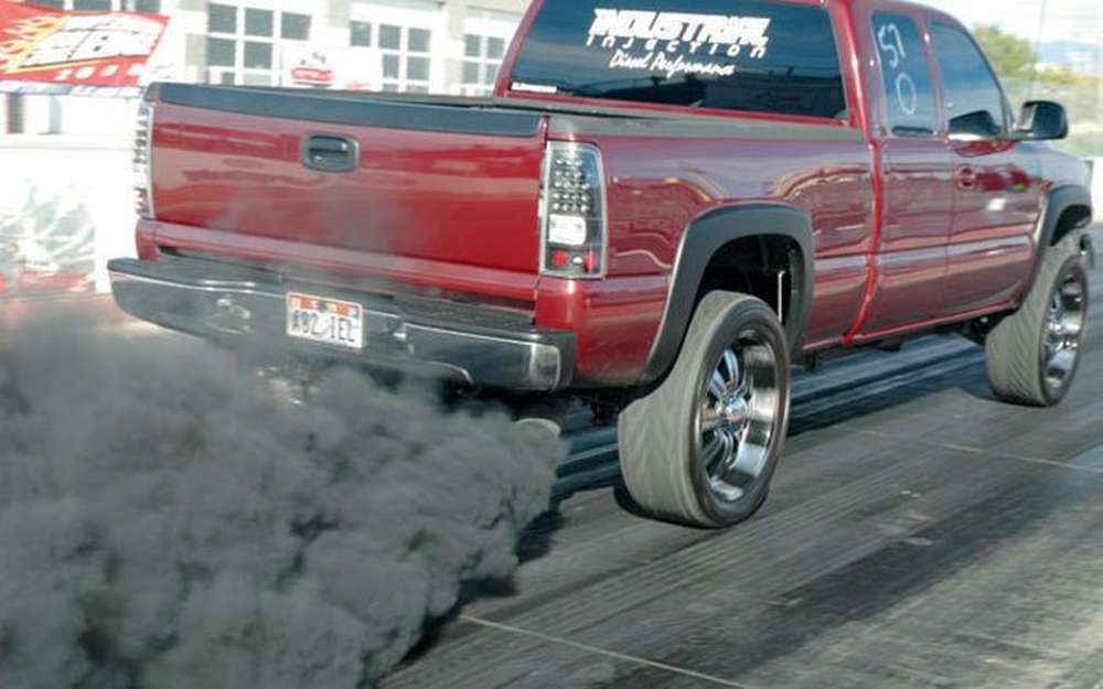 В индийской столице запретили ездить на дизельных машинах старше 10 лет