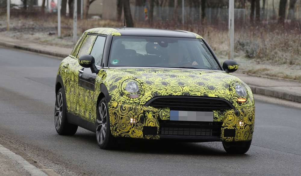 Новый Mini Clubman заметили на тестах