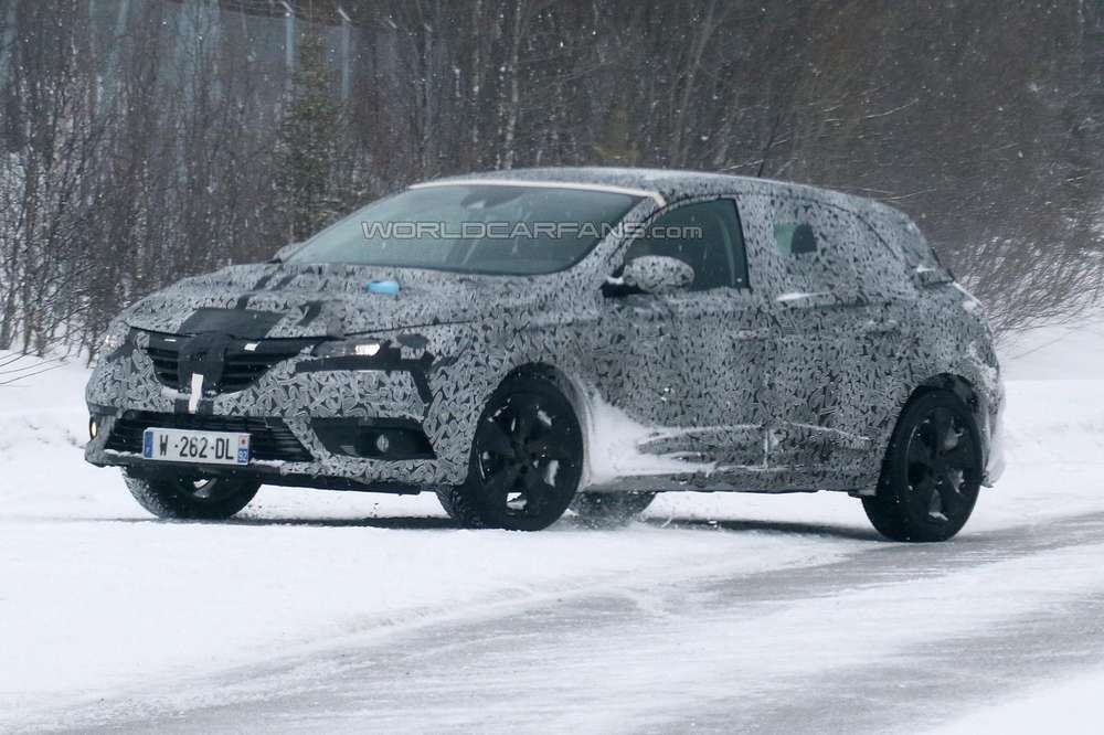 Renault Megane нового поколения впервые выехал на тесты