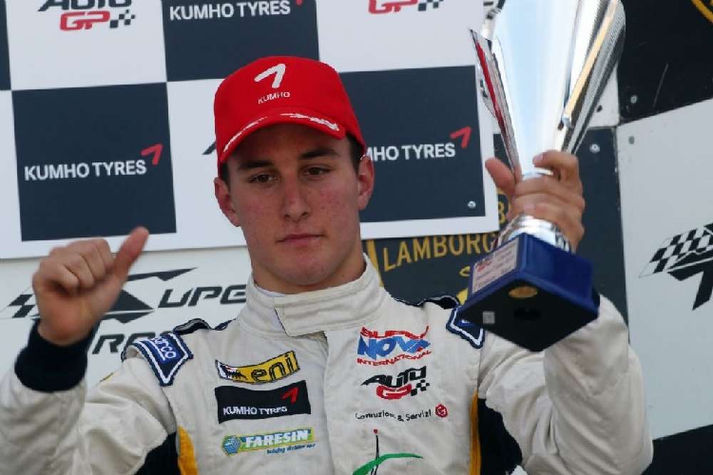 Чемпион Auto GP Витторио Гирелли вернулся в серию