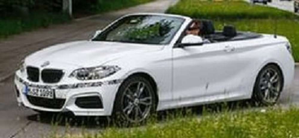 Шпионы сфотографировали BMW 2-Series с мягкой крышей
