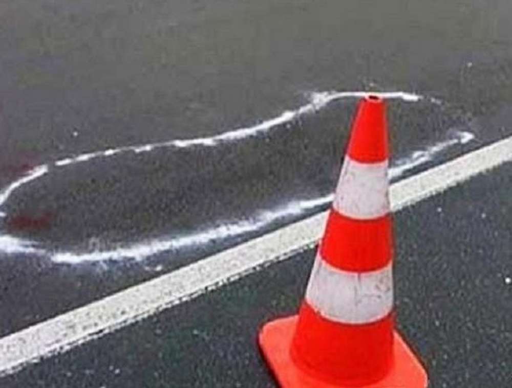 В Новой Москве машина врезалась в дерево, три человека погибли