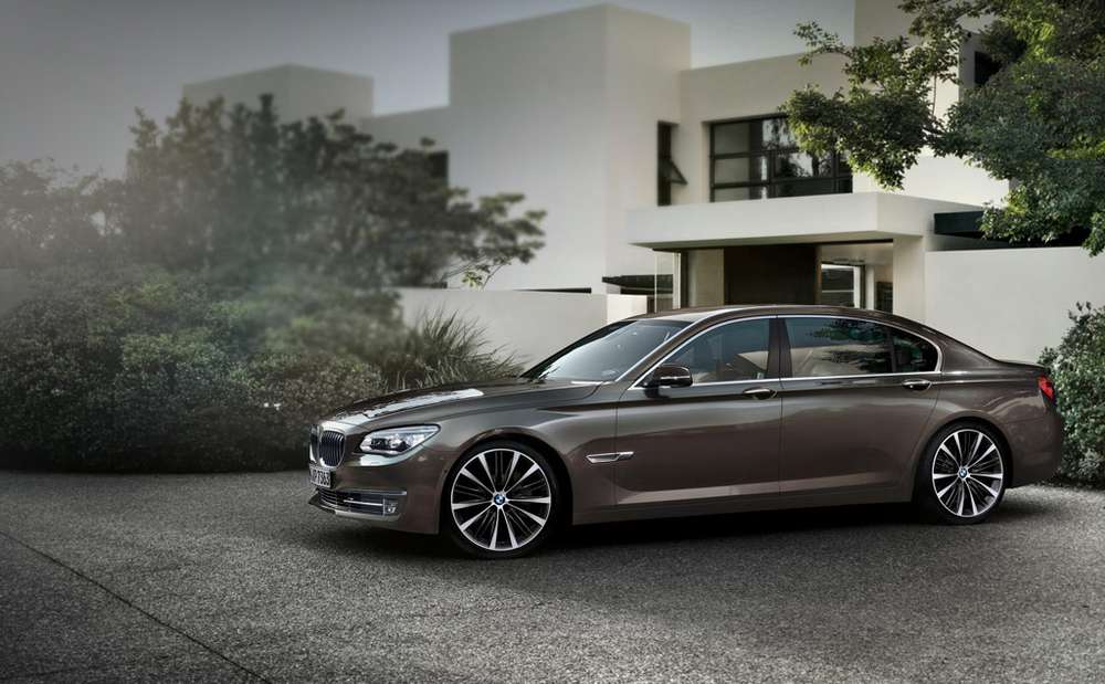 Новые подробности о BMW 7-Series