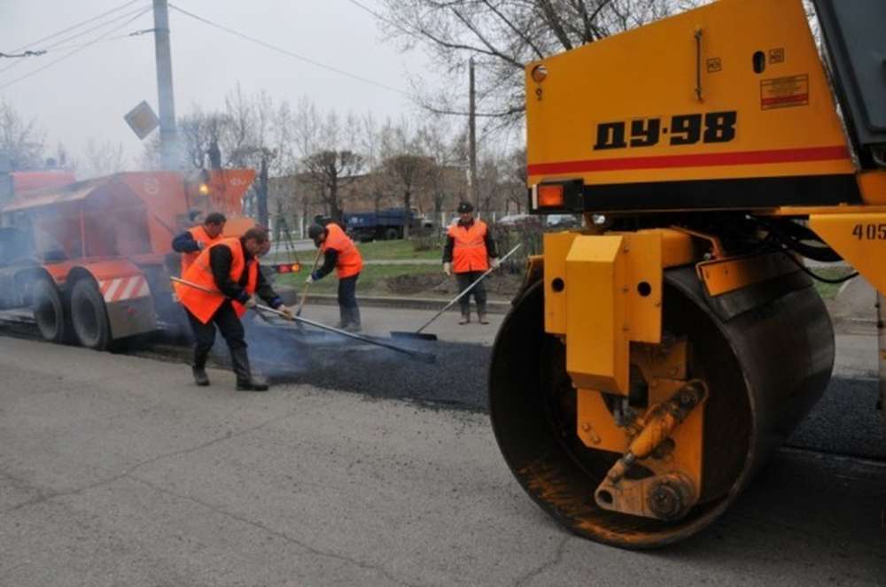 Водители Алматы смогут пожаловаться на разбитые дороги в Интернете