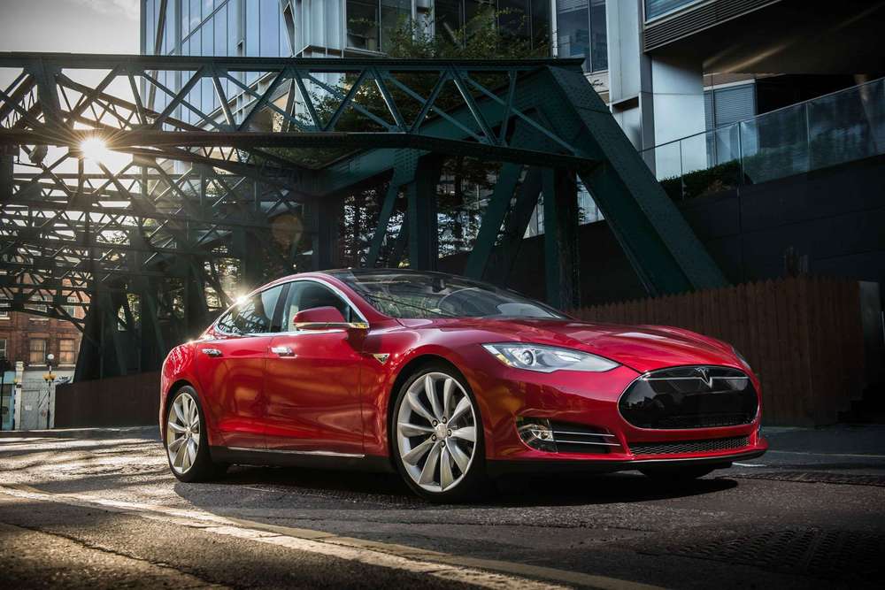 Tesla Motors разрешит другим автопроизводителям использовать свои патенты