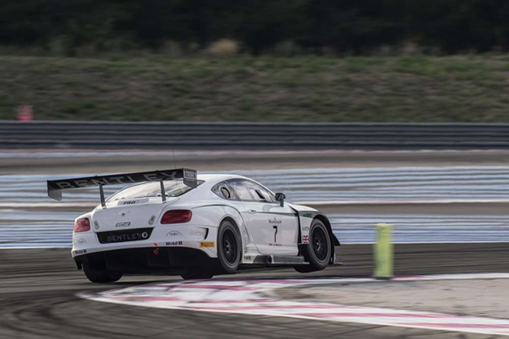Bentley удалось вновь опередить McLaren на этапе серии BES в Ле-Кастелле