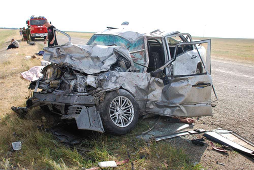 В Сеть выложили видеозапись жуткой аварии в Костанае