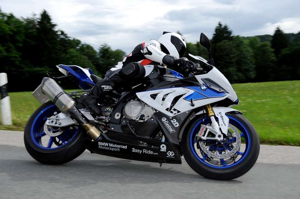 BMW: HP4 получит систему АБС