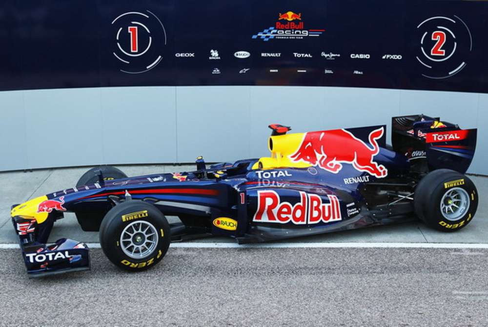 Red Bull не бросает развитие машины 2014 года