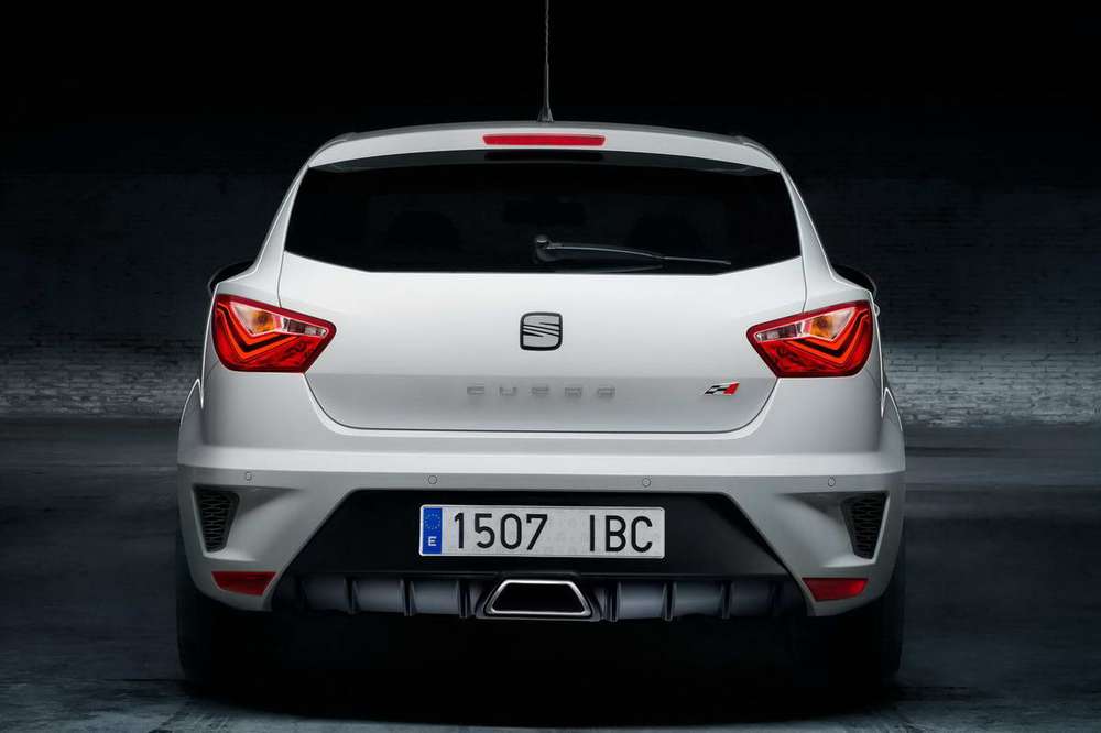 Новый Seat Ibiza засветился на скетчах