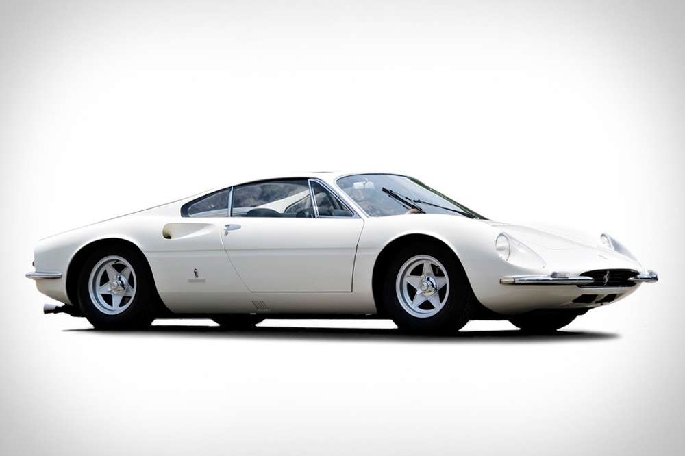 Ferrari 1966 года выпуска выставлен на аукцион