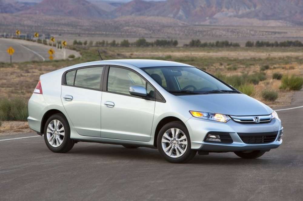 Honda останавливает производство Insight и Fit