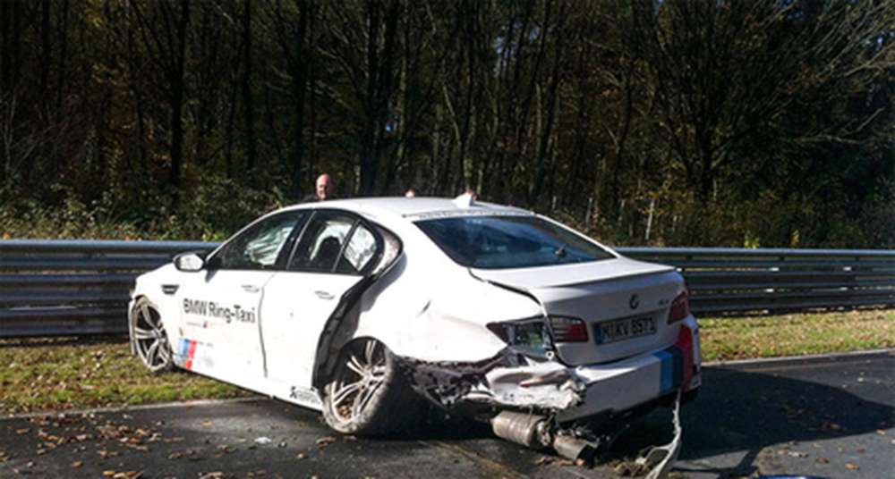 На Нюрбургринге разбилось такси BMW M5