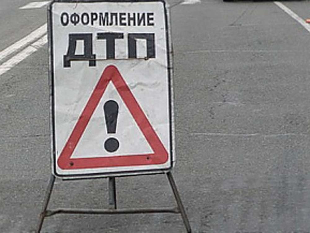 В Барановичах столкнулись BMW и Renault. В ДТП погибла семейная пара