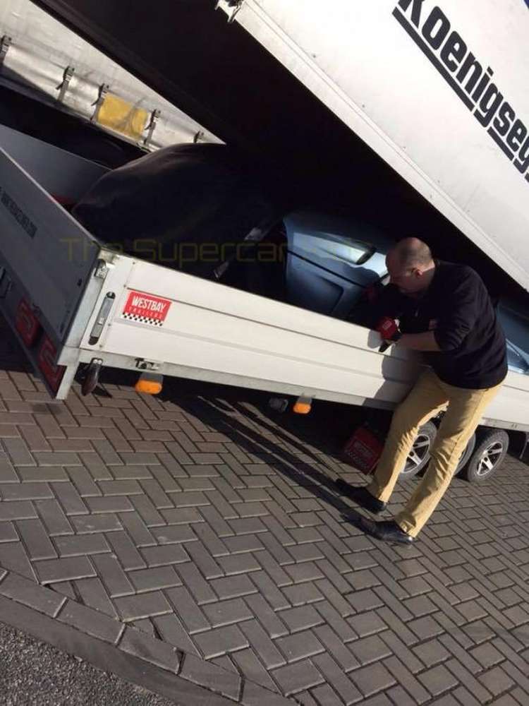 Koenigsegg продемонстрировал на видео процедуру зарядки новой модели с электроприводом
