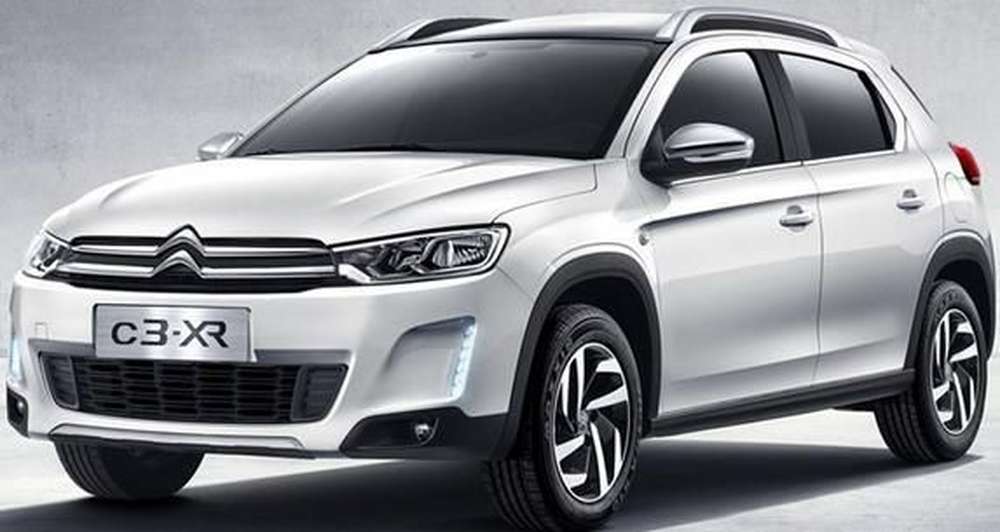 Компактный кроссовер Citroen рассекречен в сети